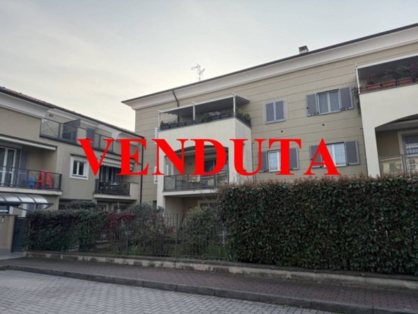 appartamento in vendita a Carugate
