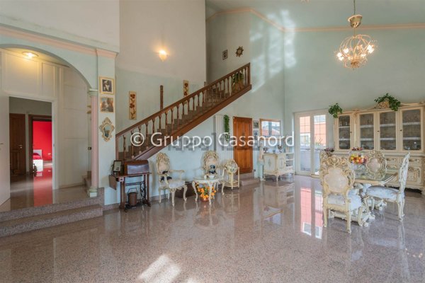 casa indipendente in vendita a Carugate