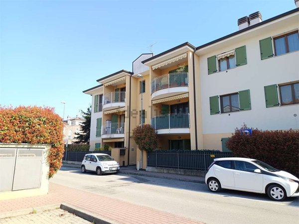 appartamento in vendita a Carugate