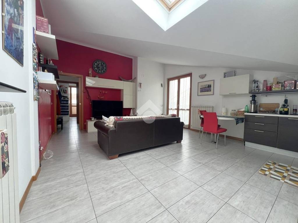 appartamento in vendita a Carugate