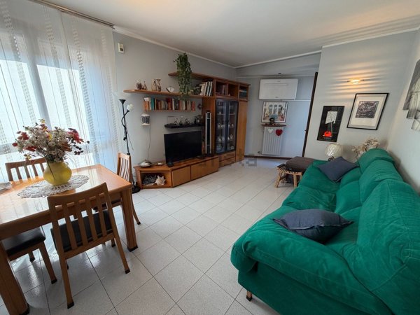 appartamento in vendita a Carugate