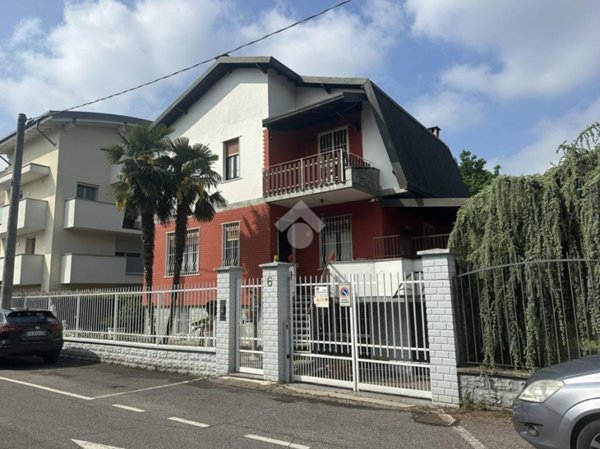 casa indipendente in vendita a Carugate