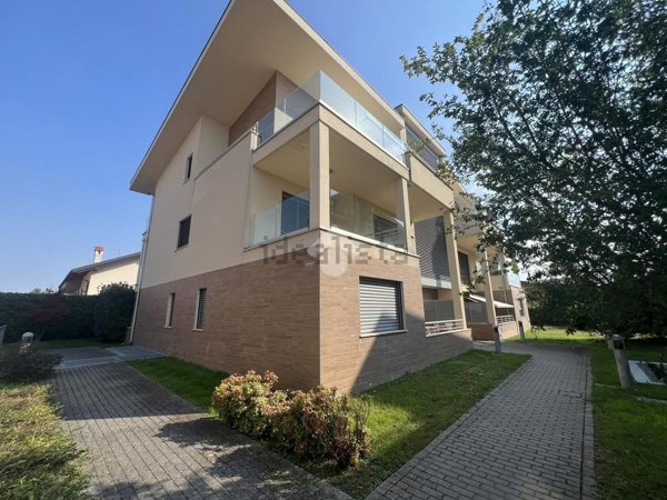appartamento in vendita a Carugate