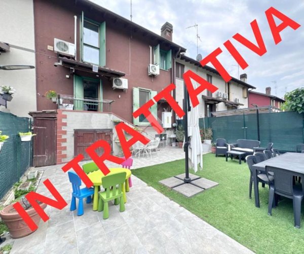 casa indipendente in vendita a Casarile