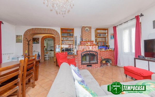 casa indipendente in vendita a Casarile