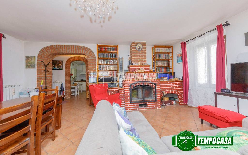 casa indipendente in vendita a Casarile