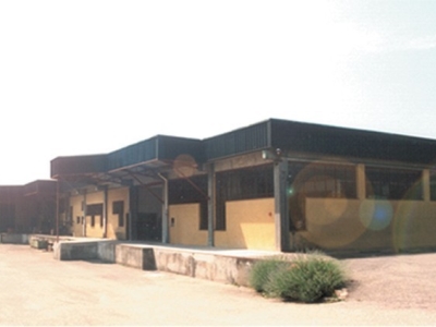 capannone in vendita a Casarile