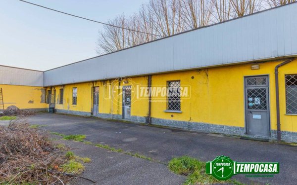 casa indipendente in vendita a Casarile