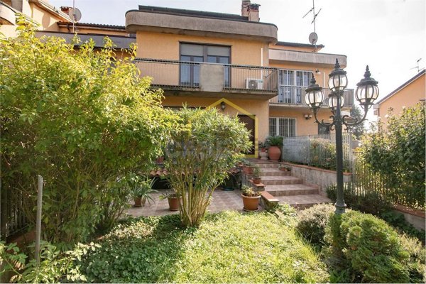 casa indipendente in vendita a Casarile