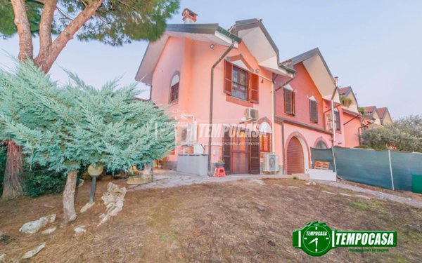 casa indipendente in vendita a Casarile