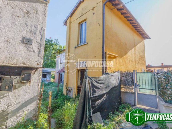 casa indipendente in vendita a Casarile