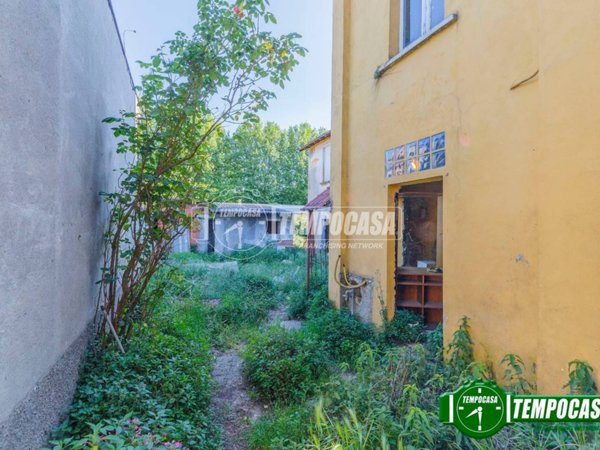 casa indipendente in vendita a Casarile