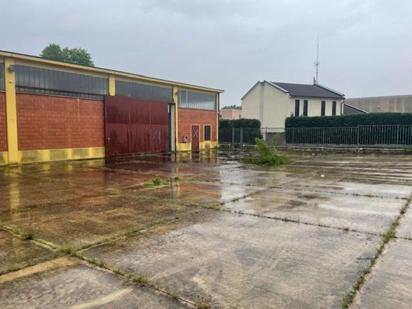 ufficio in vendita a Casarile