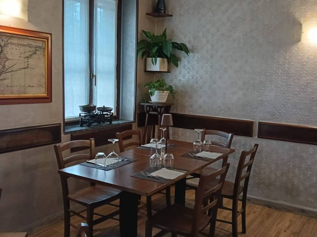 negozio in vendita a Casarile