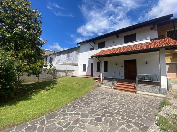 casa indipendente in vendita a Casorezzo