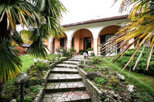 casa indipendente in vendita a Casorezzo