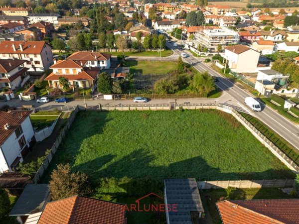 casa indipendente in vendita a Casorezzo