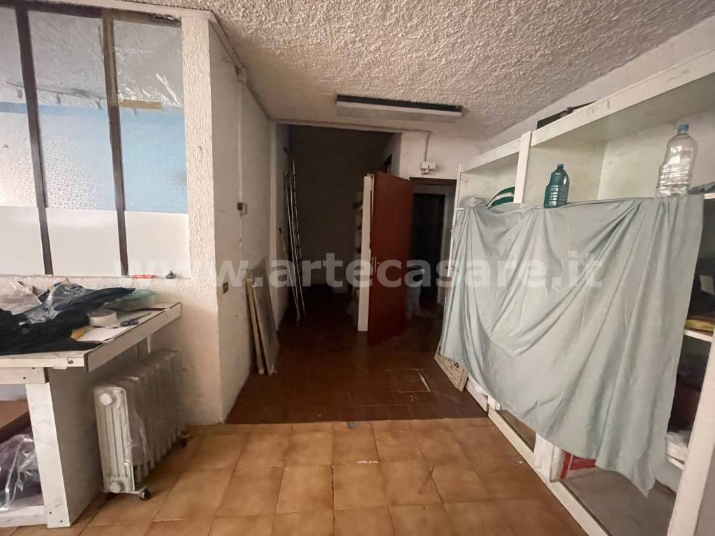 locale commerciale in vendita a Casorezzo