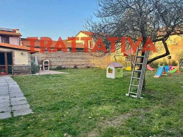 casa indipendente in vendita a Casorezzo