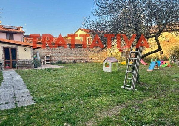 casa indipendente in vendita a Casorezzo