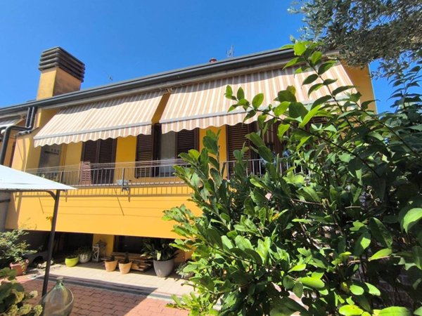 casa indipendente in vendita a Casorezzo