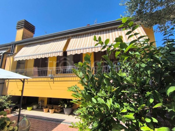 casa indipendente in vendita a Casorezzo