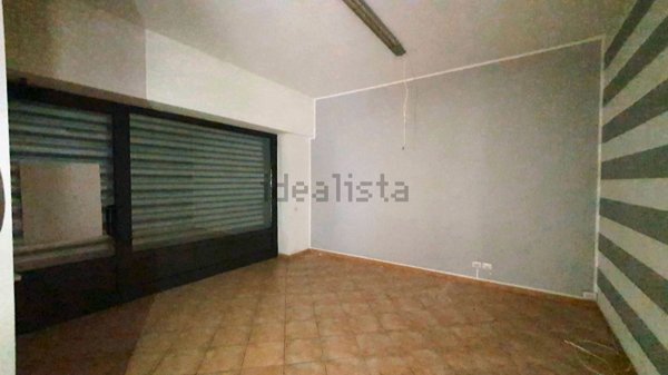 negozio in vendita a Casorezzo