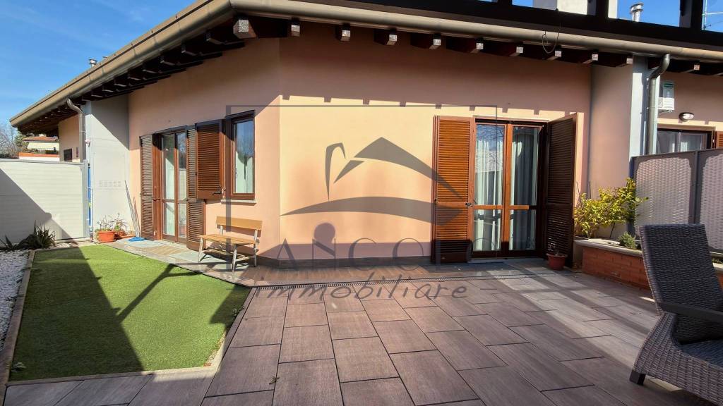 casa indipendente in vendita a Casorezzo