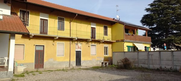 casa indipendente in vendita a Casorezzo