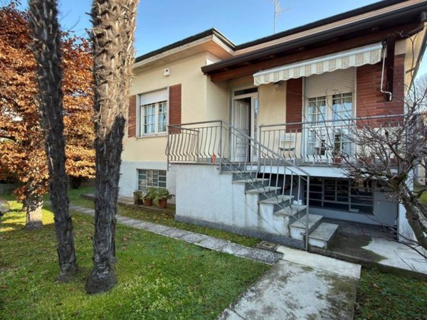 casa indipendente in vendita a Casorezzo