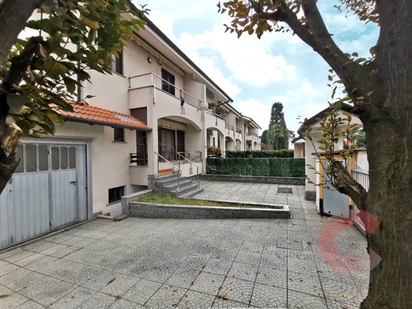 casa indipendente in vendita a Casorezzo