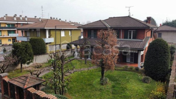 casa indipendente in vendita a Casorezzo