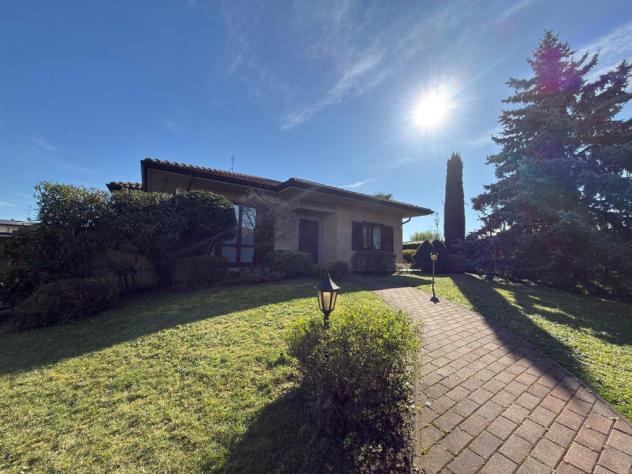 casa indipendente in vendita a Casorezzo
