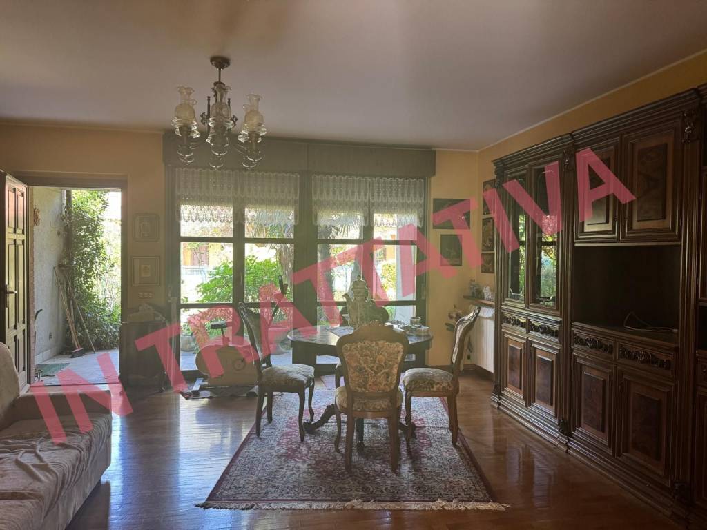 casa indipendente in vendita a Casorezzo