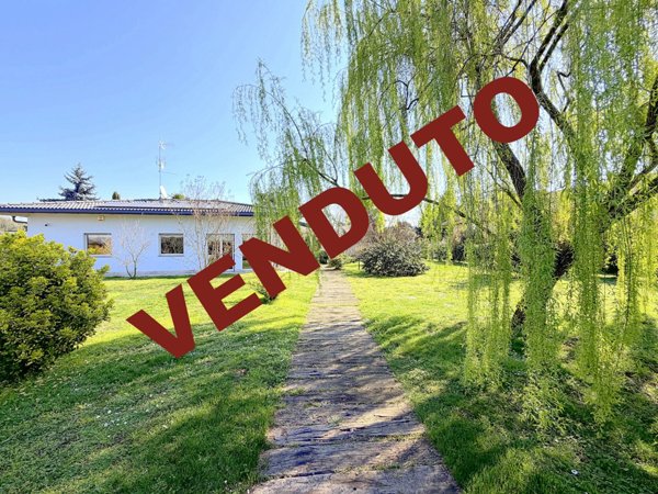 casa indipendente in vendita a Casorezzo
