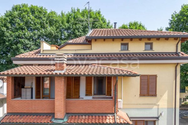 appartamento in vendita a Cassano d'Adda in zona Groppello d'Adda