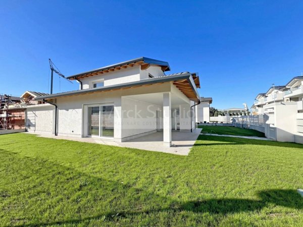 casa indipendente in vendita a Cassano d'Adda