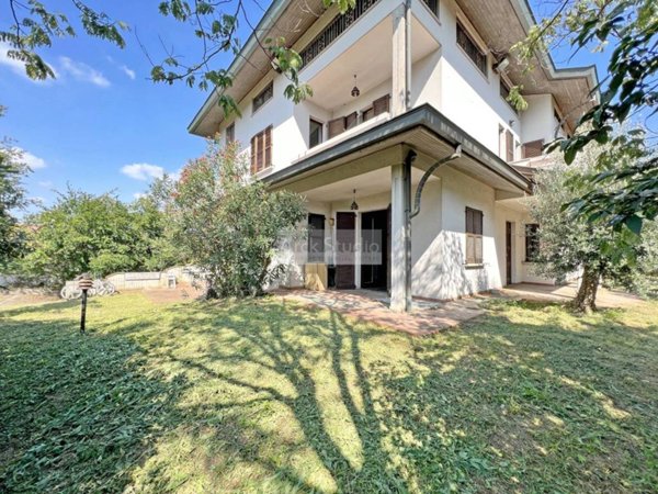 casa indipendente in vendita a Cassano d'Adda