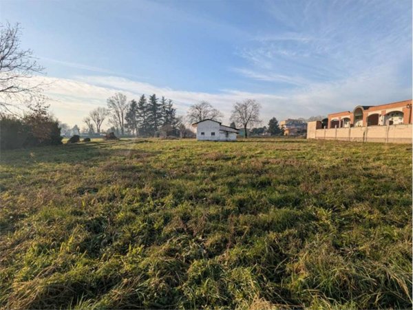 terreno agricolo in vendita a Cassano d'Adda in zona Groppello d'Adda