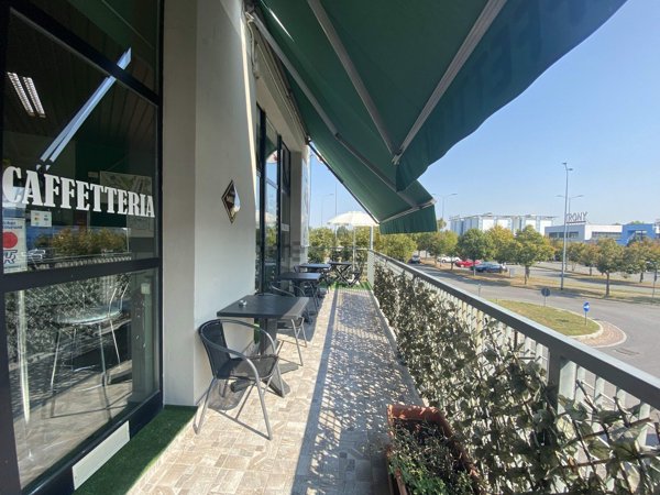 negozio in vendita a Cassano d'Adda