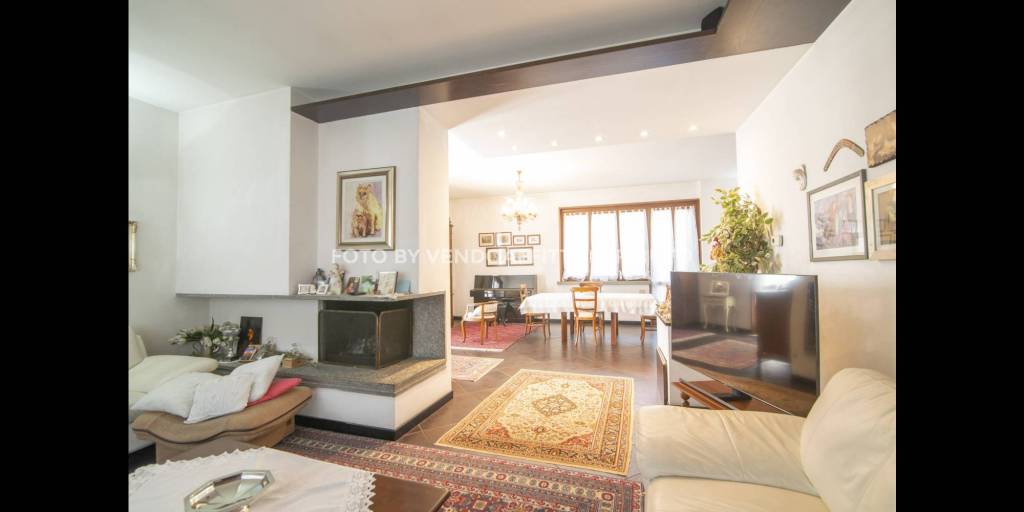 casa indipendente in vendita a Cassano d'Adda