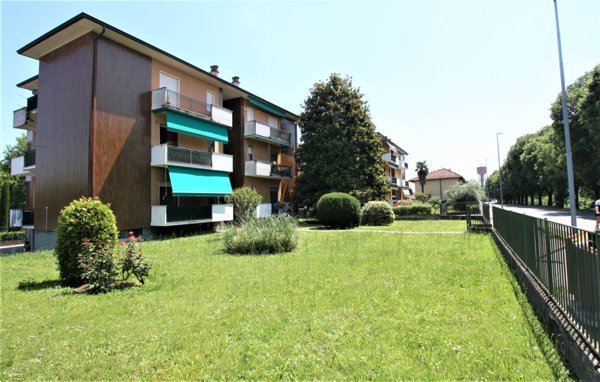 appartamento in vendita a Cassano d'Adda in zona Groppello d'Adda