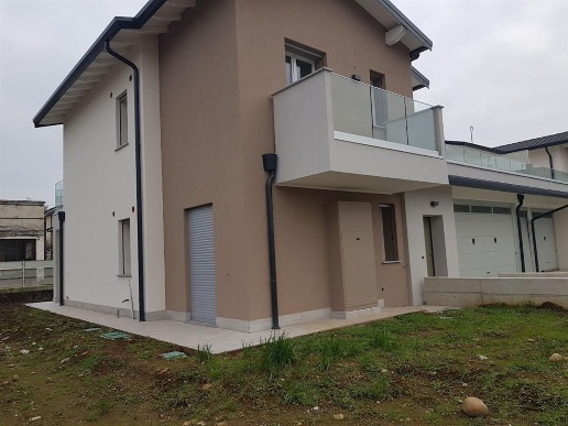 appartamento in vendita a Cassano d'Adda