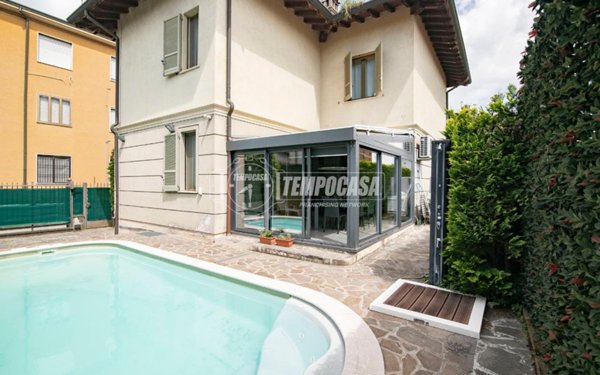 casa indipendente in vendita a Cassano d'Adda