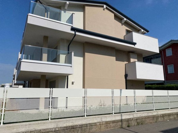 appartamento in vendita a Cassano d'Adda