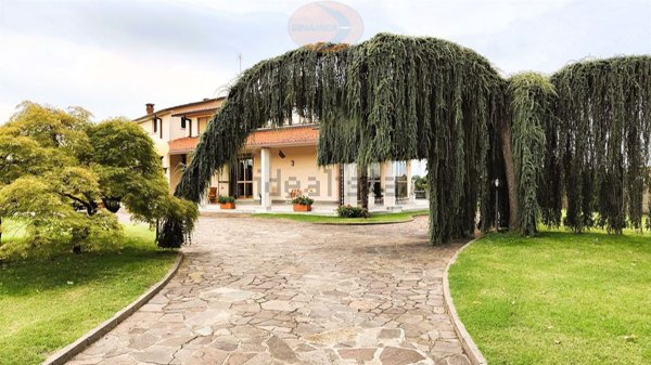casa indipendente in vendita a Cassano d'Adda