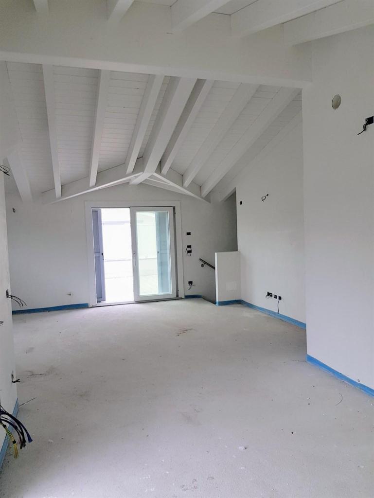 appartamento in vendita a Cassano d'Adda