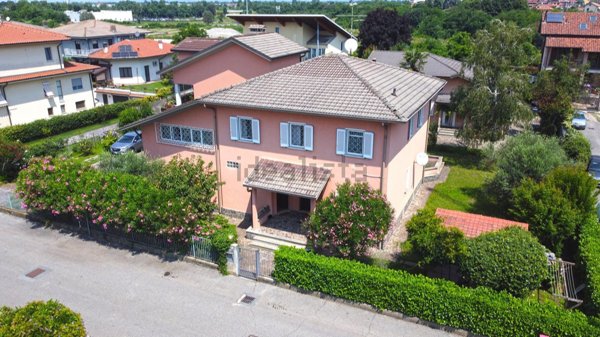 casa indipendente in vendita a Cassano d'Adda