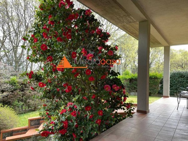 casa indipendente in vendita a Cassano d'Adda