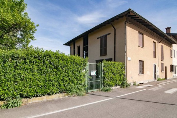 casa indipendente in vendita a Cassano d'Adda